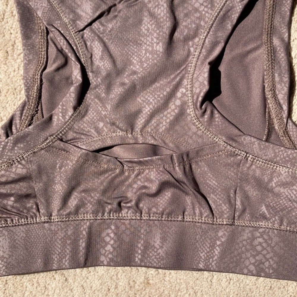 Tahari Sport sports bra tan snakeskin print animal print sports bra size L - Picture 8 of 15
